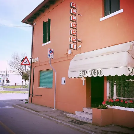 Nuova Belvedere Hotel *