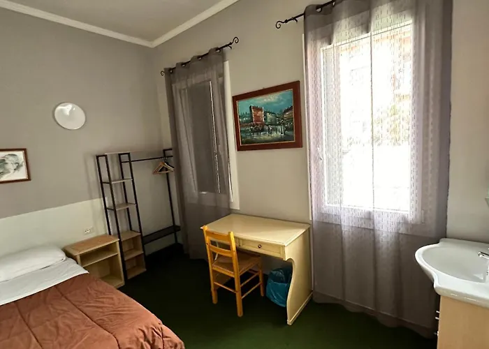 Nuova Belvedere Hotel *